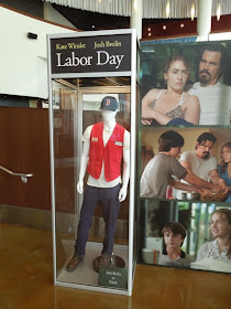 Josh Brolin Frank Chambers Labor Day movie costume