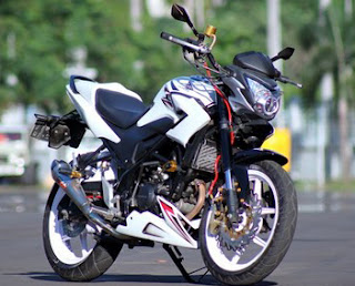 "Modifikasi CB 150 R Terbaik3"