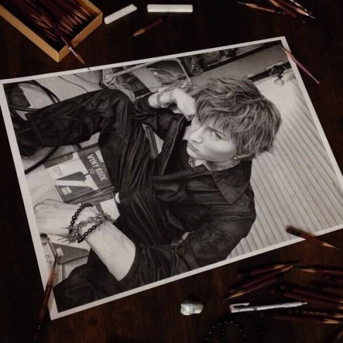 Japanese Artists Makes Realistic Pencil Drawings, And They Look Like Photographs