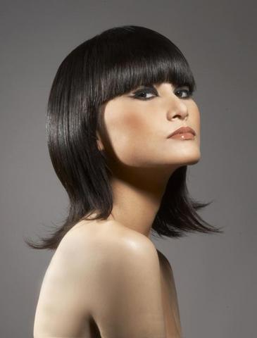 Medium Short Hairstyles 2009. dresses medium hairstyles