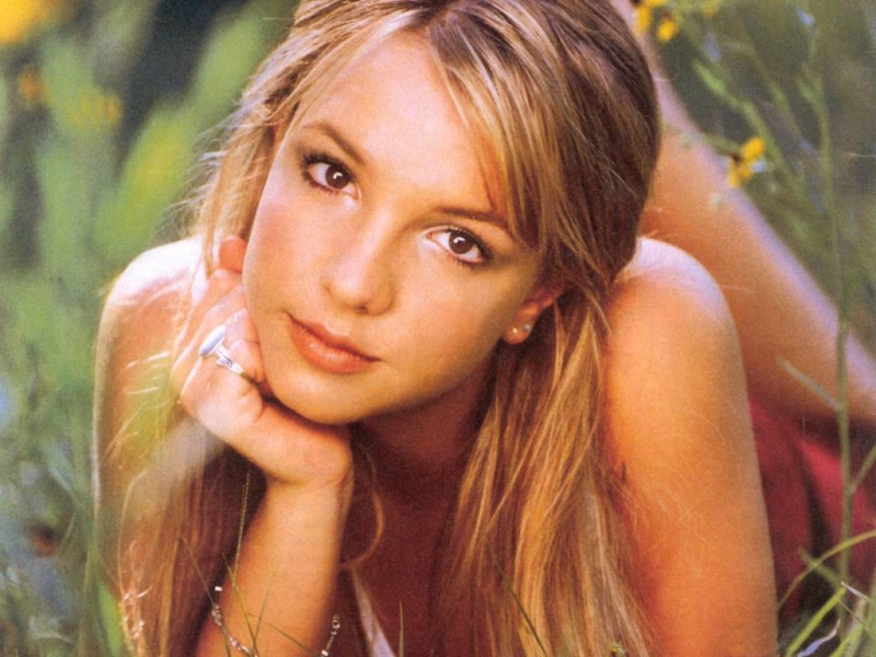 Britney Spears Cute Wallpaper
