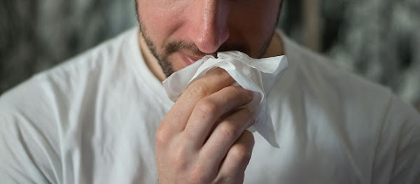 Rhinitis: Jenis, Penyebab, Gejala, Obat, dan Lainnya