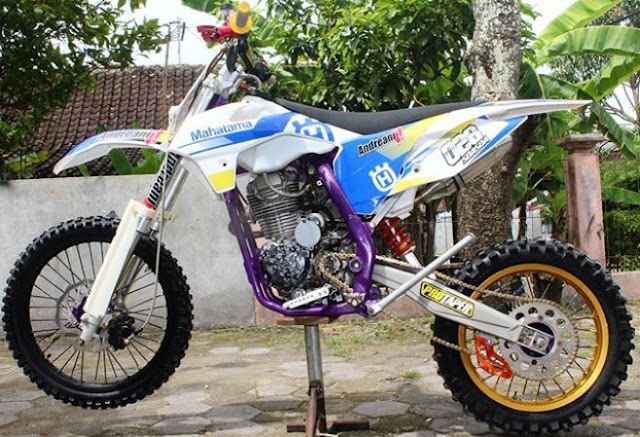  Gambar Modifikasi Rangka Motor Trail Cross Grasstrack Karya Anak Indonesia 7 Gambar Modifikasi Rangka Motor Trail Cross Grasstrack Karya Anak Indonesia