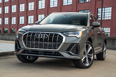 Carshighlight.com - 2022 Audi Q3