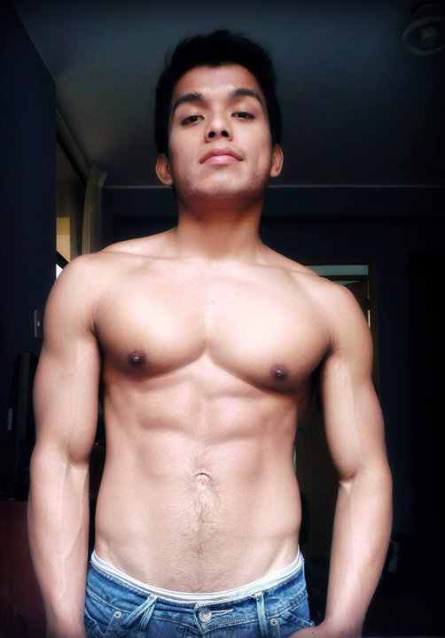 Hot Filipino Hunk Make a Video of Himself Showing His Long Penis HOT