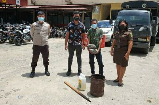 Satuan Reserse Narkoba Polresta Jayapura Musnahkan BB Ganja Atas 2 Kasus