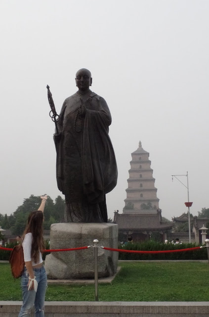 xi'an xuanzang statue big wild goose pagoda