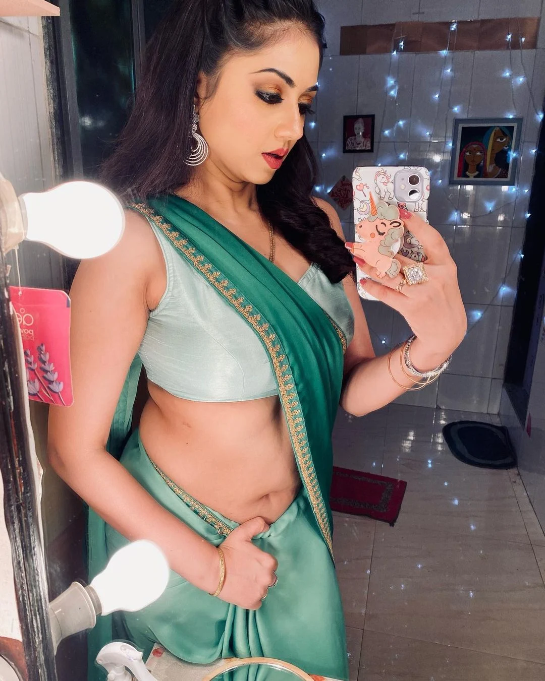 Reema Worah navel saree hot tv actress