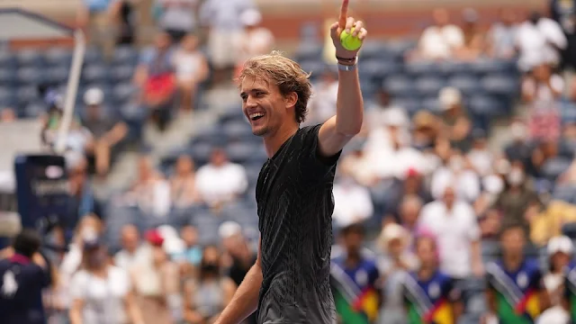 Alexander Zverev celebra sua segunda vitória no US Open