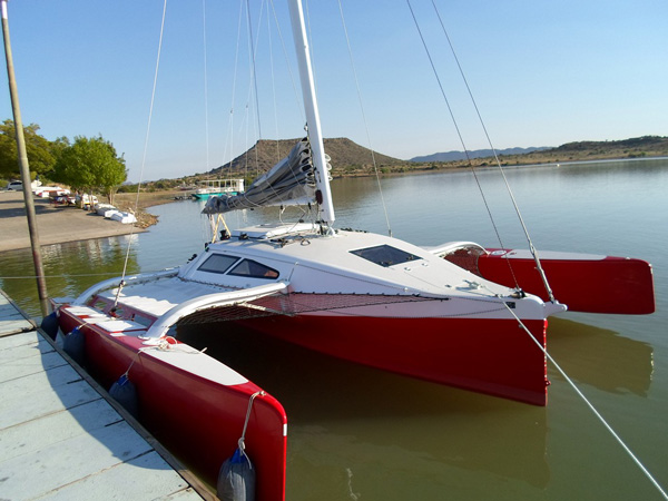 Trimaran Projects and Multihull News: New F-22R launched 