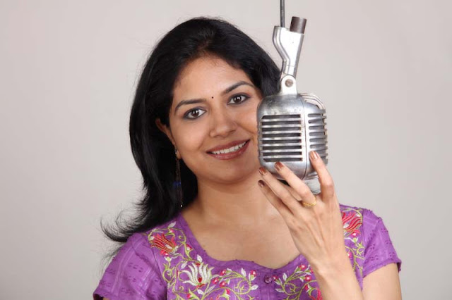 Singer Sunitha Unseen Video download....