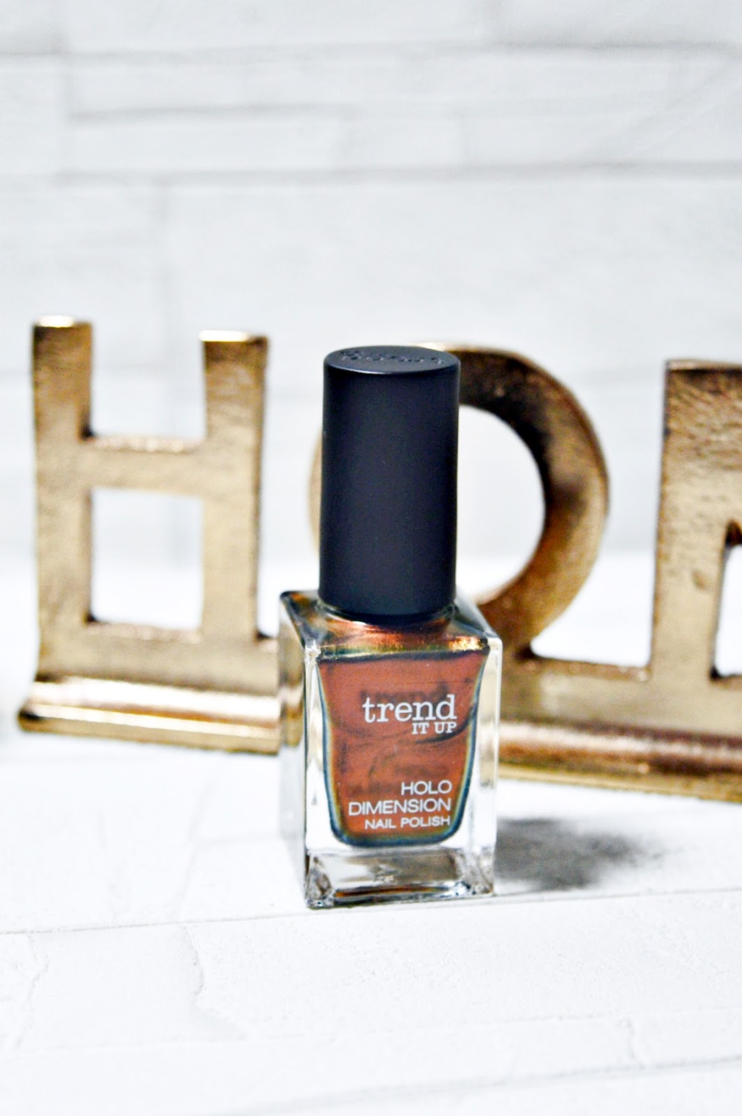 trend It Up Nagellack Holo Dimension Nail Polish 050 Front View