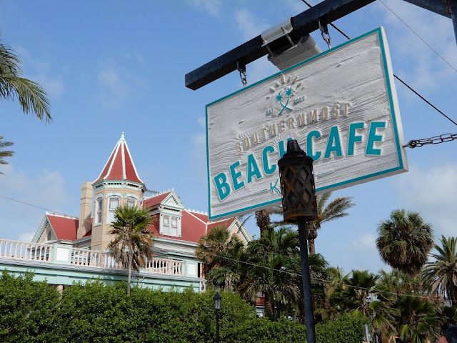 beach cafe sign