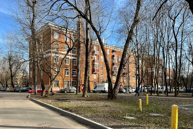 Коптевская улица, дворы, жилой дом 1954 года постройки