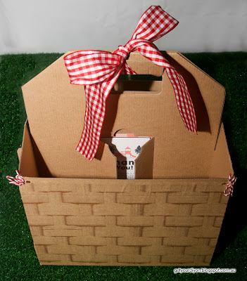 DIY Picnic basket out of an IKEA carry box http://getyourdiyon.blogspot.com.au/