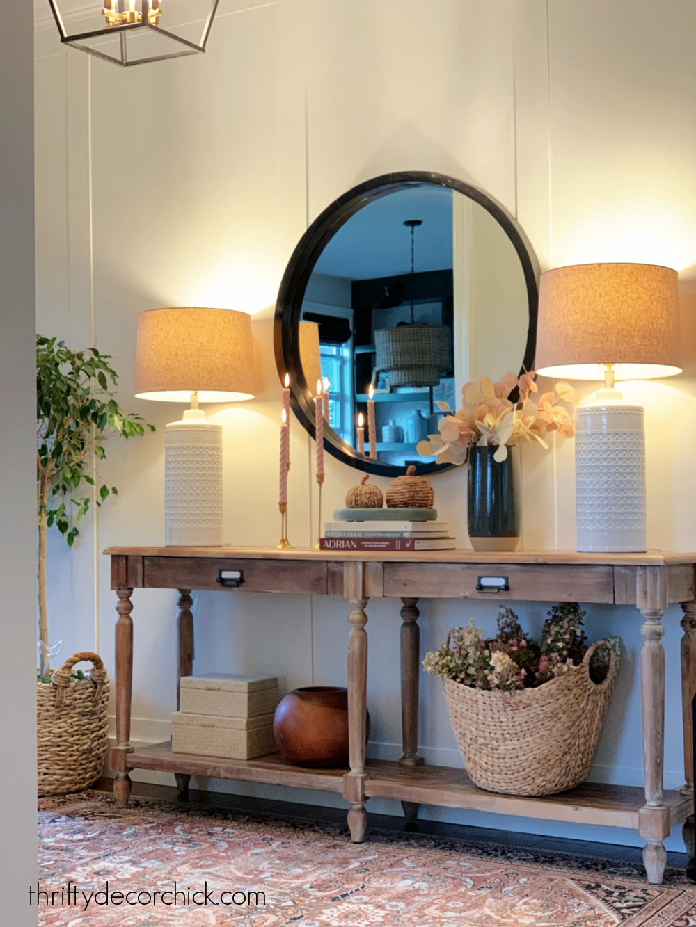 foyer table with round mirror