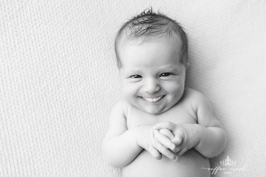 Photographer Adds Smiles On Professional Baby Pictures And It’s Hilarious