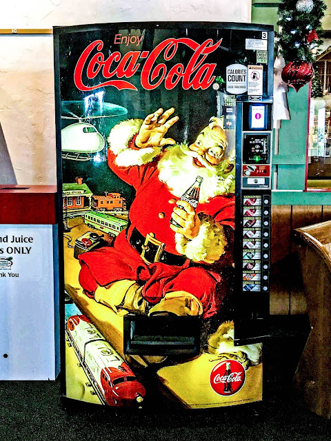 Santa Coca Cola Machine