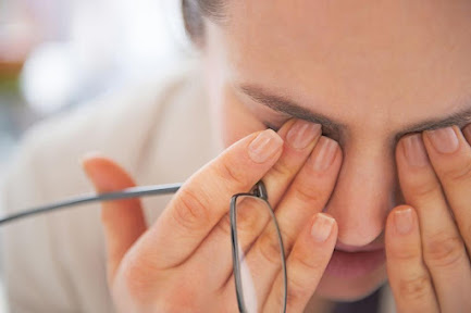 هل النظارة الطبية تضعف النظر وهل عدم ارتداء النظارة الطبية يضعف النظر ؟