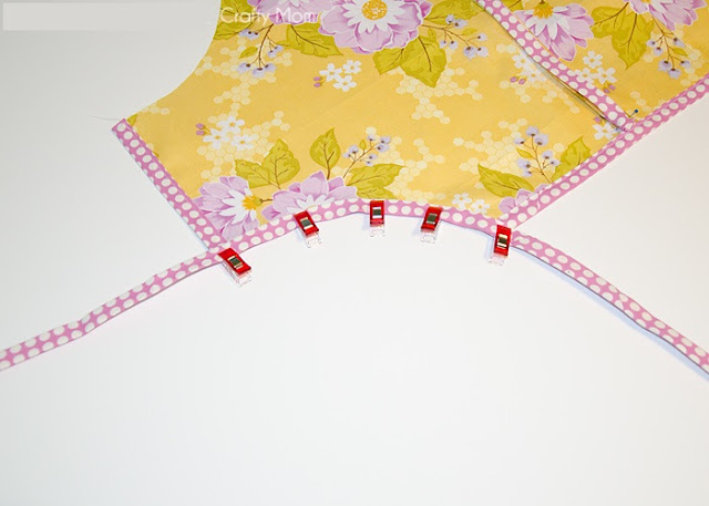 sew apron for girl