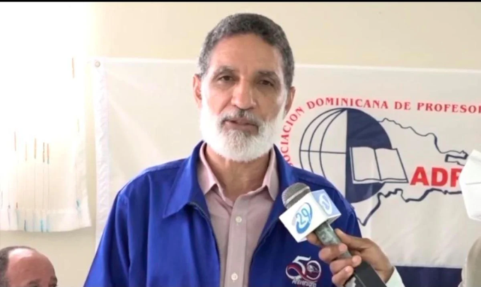ADP pide suspender reinicio de docencia