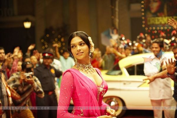 Deepika padukone in red dress in Om Shanti Om