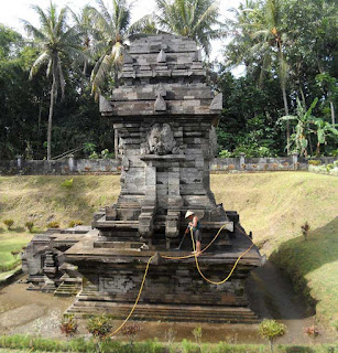 Candi Sawentar