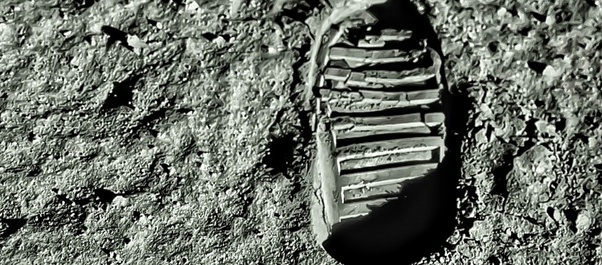 How did the Apollo 11 land on the moon? How long was Apollo 11 on the moon? Who landed on the moon first? What time did they land on the moon in 1969? Is the flag still on the moon? Why did we stop going to the moon? What is left on the moon? How many miles is it to the moon? How many countries have landed humans on the moon? Who owns the moon? How many flags are on the moon? How many astronauts have walked on the moon? How much does it cost to go to the moon? Who was the last person on the moon? What countries have walked on the moon? How many trips to the moon are there? What time of day was the first moonwalk? Where do astronauts land when they return to Earth? Has anyone died in space? Has anyone visited Mars? What was the longest time spent on the moon?