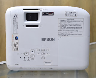 Jual Proyektor EPSON EB-S400 3LCD Siap Pakai