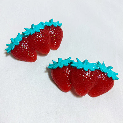 Triple Strawberry Clips Red