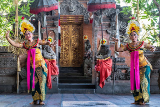 Travel plans Bali Ijen Tumpak sewu bromo tour 4D3N . Day 1 Pick-up From Bali - Head to the inn in Banyuwangi .