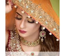 Top Beauty Parlours in Multan[Find Best Beauticians in Multan]