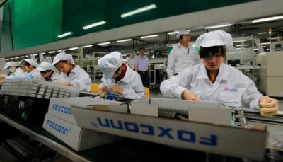 Foxconn Segera Stop Produksi iPhone 5C?