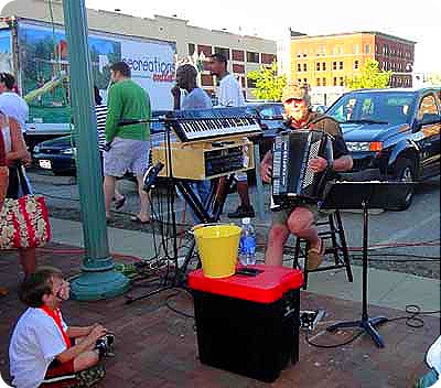 street-singer-2