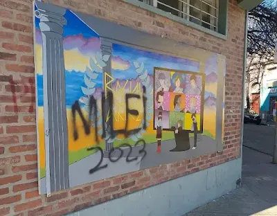 libertarios vandalizan mural de bachillerato artistico