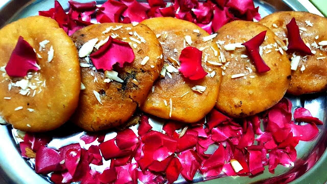 mava kachori