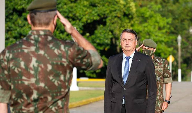 BOLSONARO AMEAÇA ACIONAR AS FORÇAS ARMADAS PARA QUE BRASIL VOLTE À NORMALIDADE  