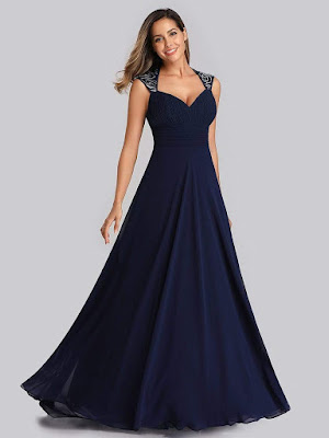 https://eu.ever-pretty.com/collections/evening-dresses-gowns/products/long-evening-dress-with-queen-anne-neckline-ep09672-1