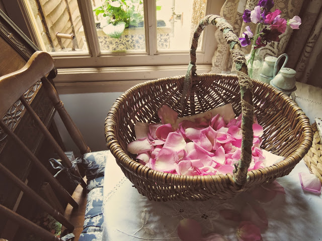 handmade rose petal confetti