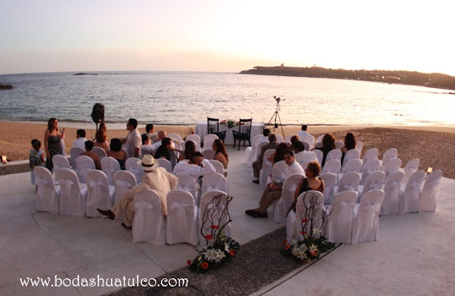 boda en playa, beach wedding, Oaxaca, México, Bodas Huatulco, Wedding Planner