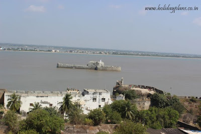 Pani Kotha from Fort