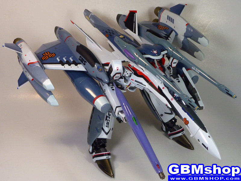 Macross Frontier VF-25F Renewal Version Tornado pack Outer-Space Use GERWALK Mode
