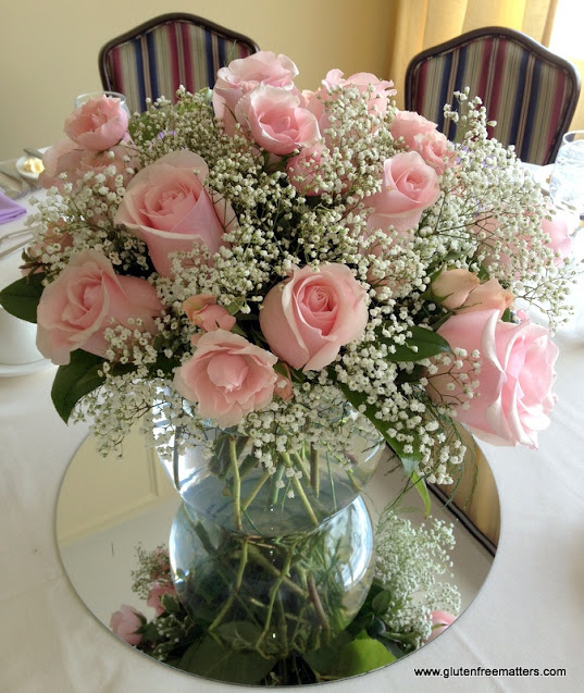 pink roses and white baby breath