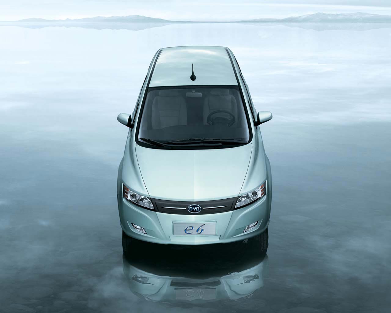 Hybrid Car Design BYD e6 electric MPV