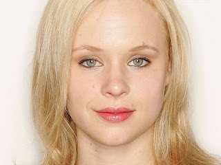 Hot American Actress Thora Birch Picture-Wallpapers 1600 X 1200 Gallery