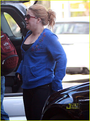 Kelly Clarkson Hot Photo