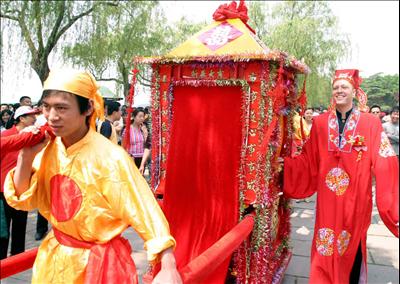 Chinese Wedding Ceremony on Chinese Marriage Ceremony And Wedding Reception