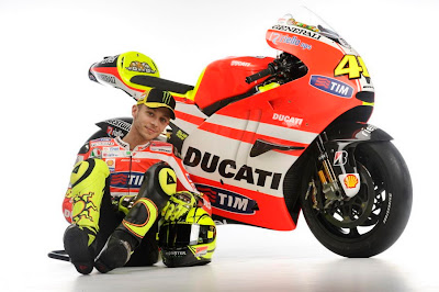 2011 Ducati Desmosedici GP11 Valentino Rossi Photos