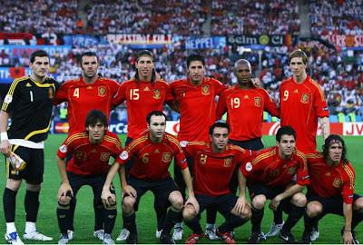 Spain Football Team Wallpapers Images Pictures Latest 2013 Photos,3D,Fb Profile,Covers Funny Download Free HD Photos,Images,Pictures,wallpapers,2013 Latest Gallery,Desktop,Pc,Mobile,Android,High Destination,Facebook,Twitter.Website,Covers,Qll World Amazing,