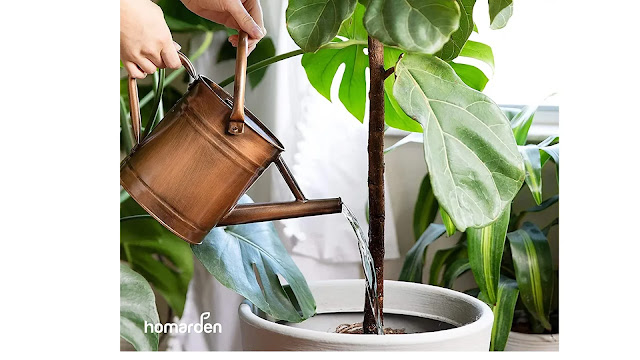 Metal watering can